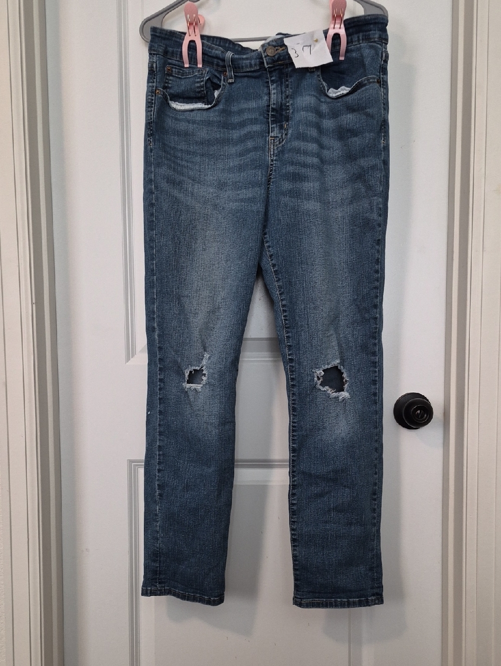 B2G1 Free Jeans 👖 👖 Women's Boyfriend Jeans